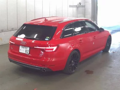 AUDI A4 AVANTE