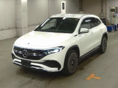 MERCEDES BENZ EQA
