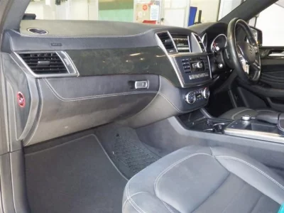 MERCEDES BENZ M CLASS