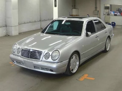 MERCEDES BENZ E CLASS
