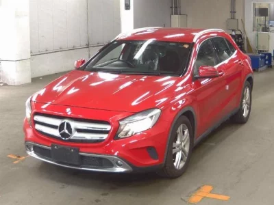 MERCEDES BENZ GLA