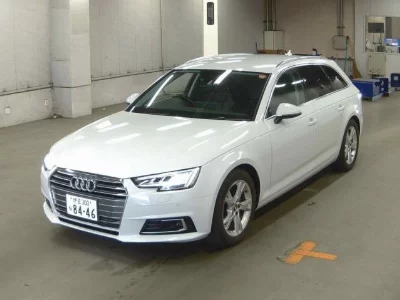 AUDI A4 AVANTE