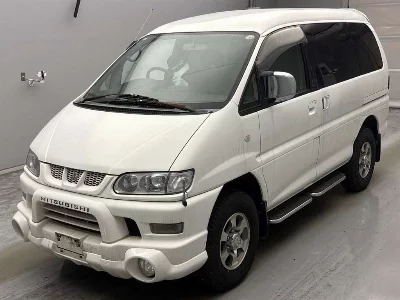 MITSUBISHI DELICA SPACE GEAR