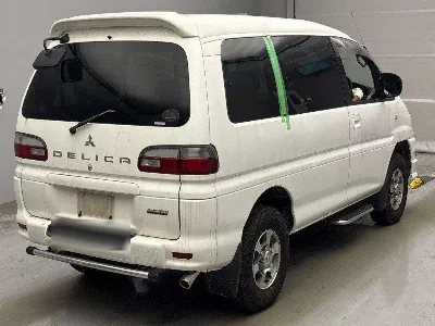 MITSUBISHI DELICA SPACE GEAR