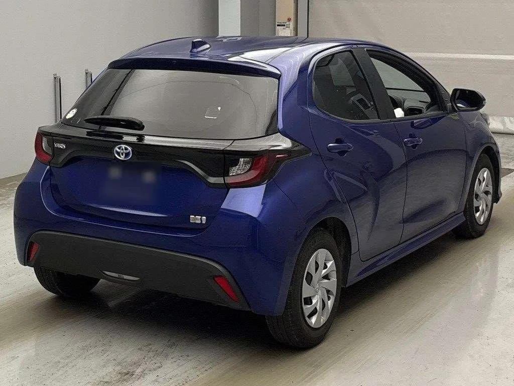 Toyota Yaris  с аукциона в Японии