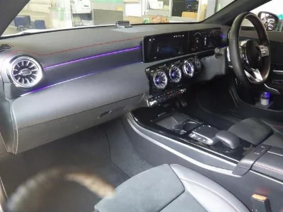 MERCEDES BENZ CLA