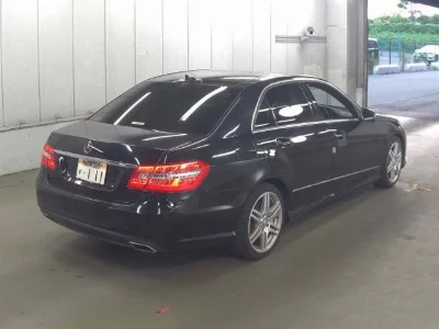 MERCEDES BENZ E CLASS
