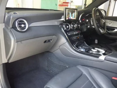 MERCEDES BENZ GLC