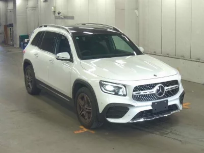 MERCEDES BENZ GLB