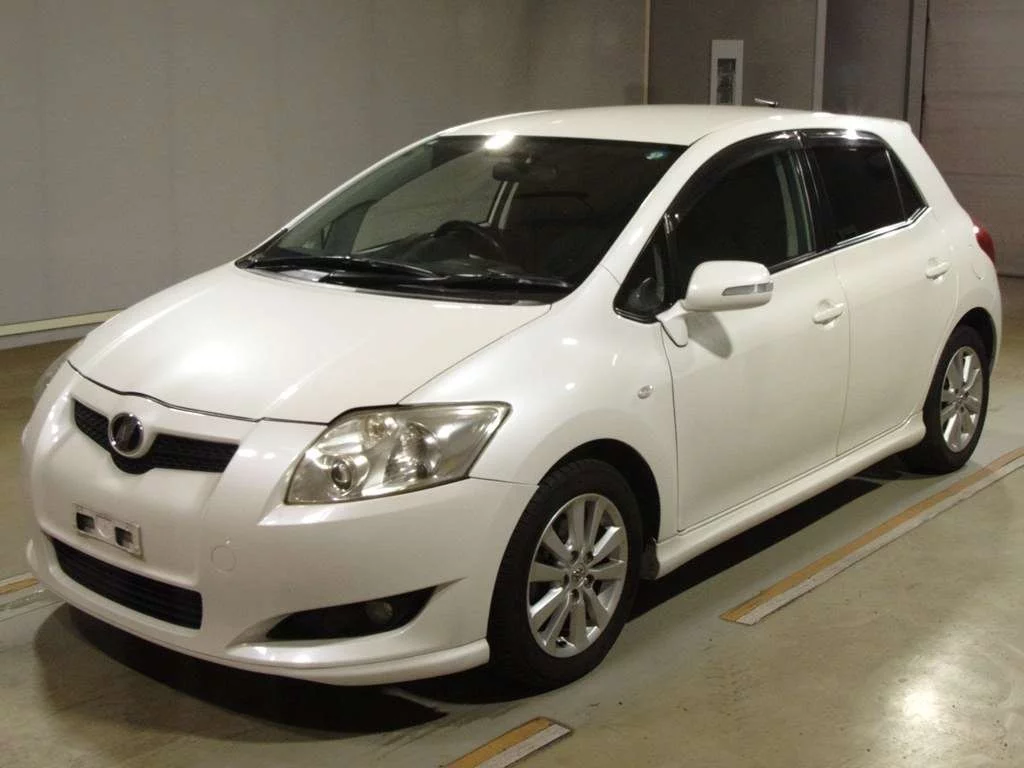 Toyota Auris  с аукциона в Японии