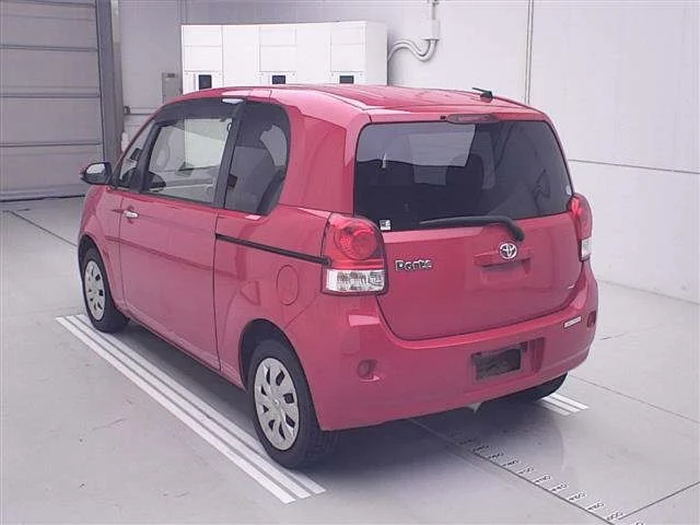 Toyota Porte  с аукциона в Японии