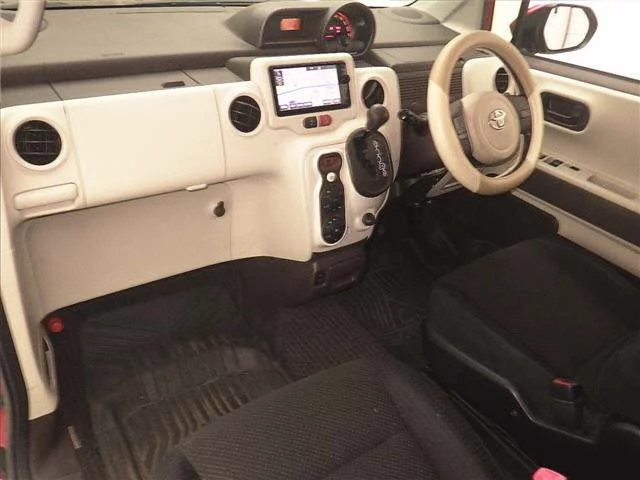 Toyota Porte  с аукциона в Японии