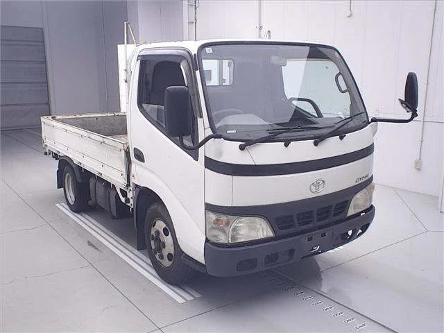 Toyota Dyna  с аукциона в Японии