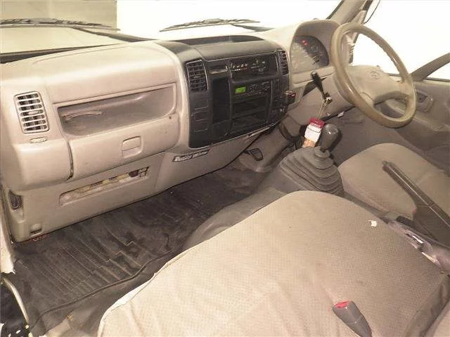 Toyota Dyna  с аукциона в Японии