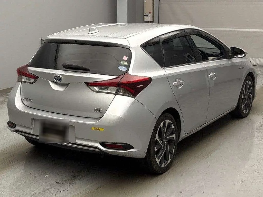 Toyota Auris  с аукциона в Японии
