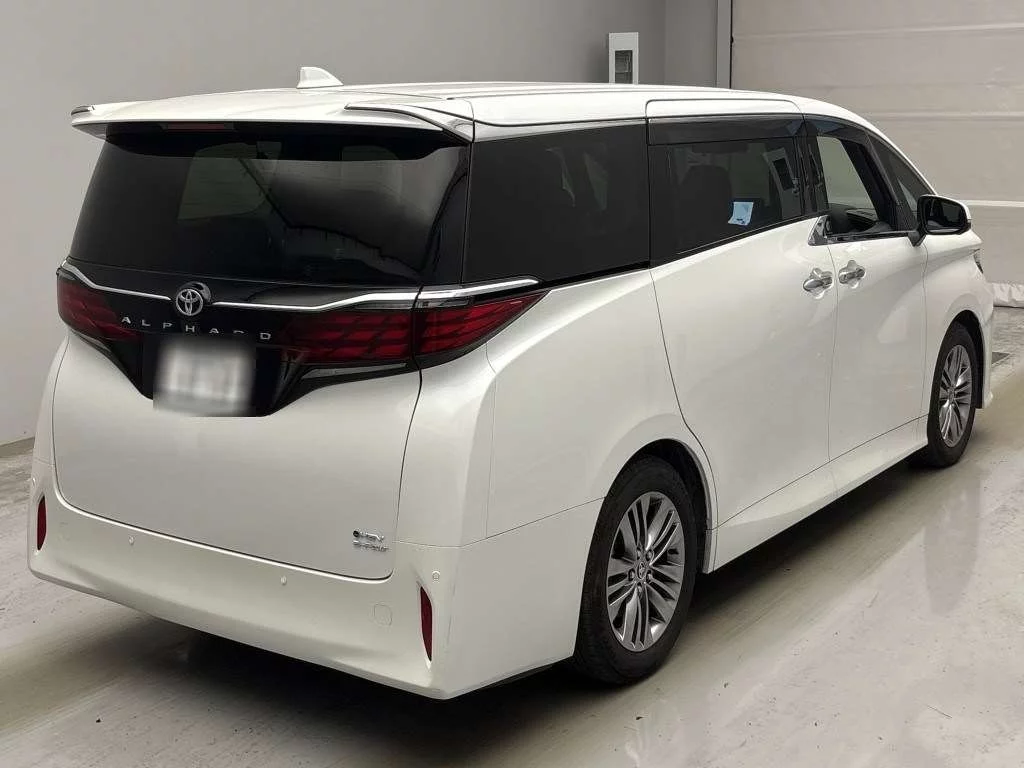 Toyota Alphard  с аукциона в Японии