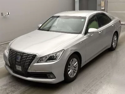 Toyota CROWN HYBRID