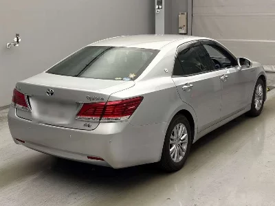 Статистика аукционов Toyota CROWN HYBRID