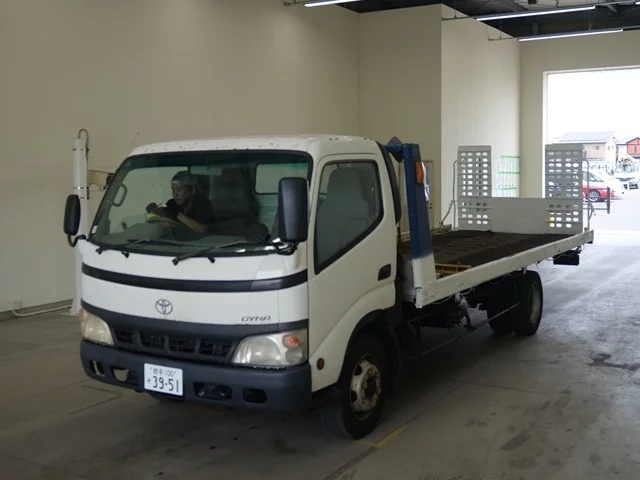 Toyota Dyna  с аукциона в Японии