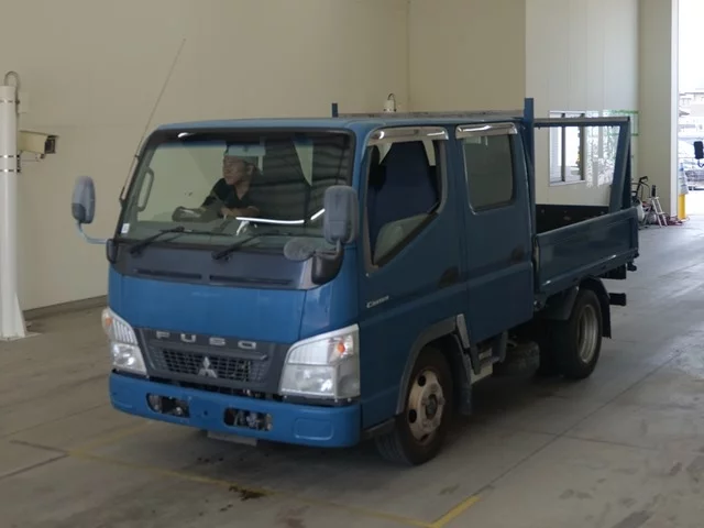 Mitsubishi Fuso Canter  с аукциона в Японии
