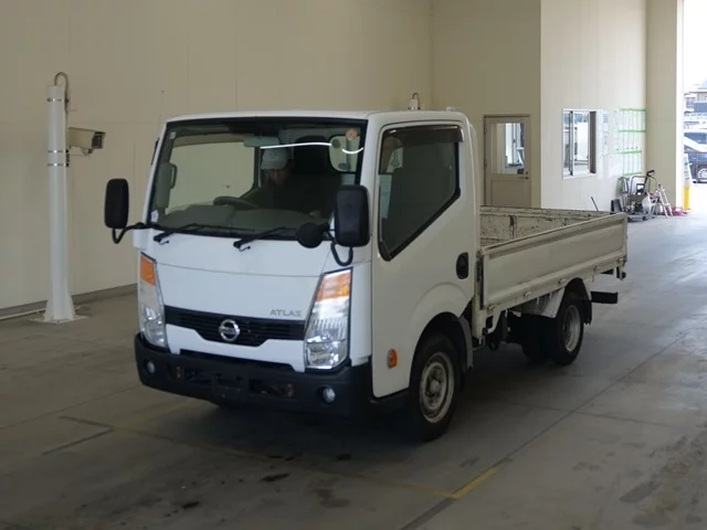 Nissan Atlas  с аукциона в Японии