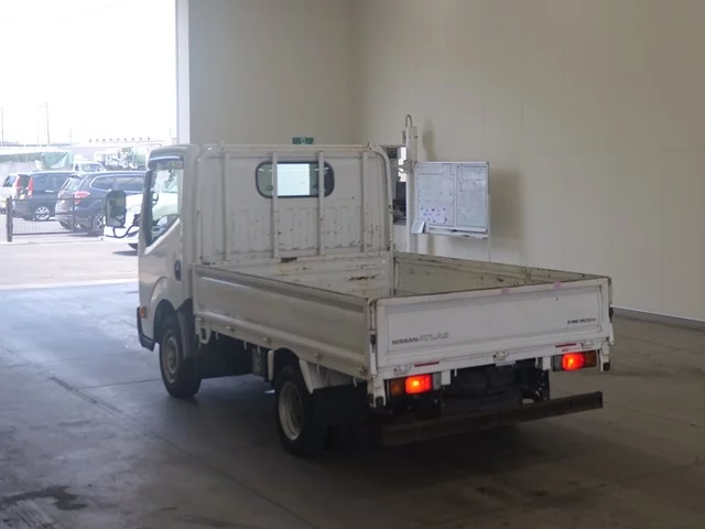 Nissan Atlas  с аукциона в Японии
