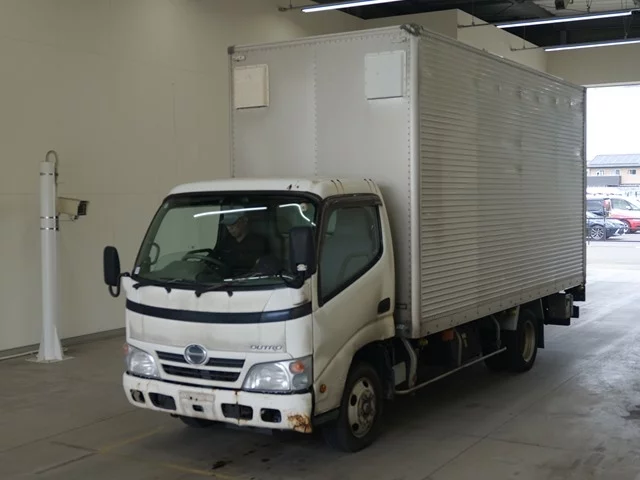 Hino Dutro  с аукциона в Японии