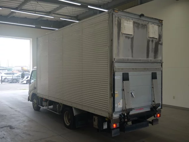 Hino Dutro  с аукциона в Японии