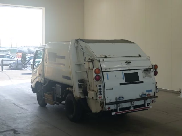 Toyota Dyna  с аукциона в Японии
