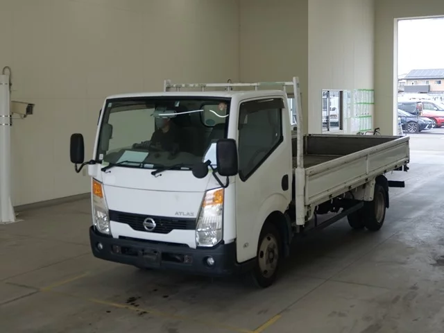 Nissan Atlas  с аукциона в Японии