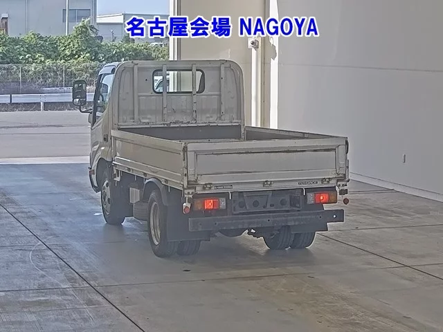 Toyota ToyoAce  с аукциона в Японии