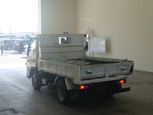 Mitsubishi Fuso Canter  с аукциона в Японии