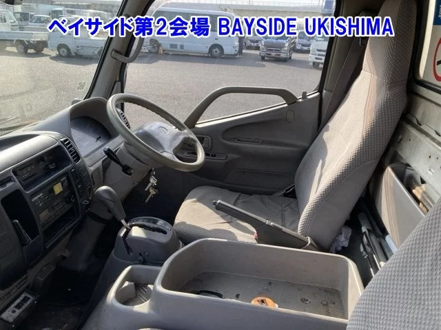 Toyota Dyna  с аукциона в Японии
