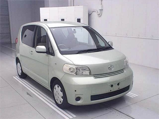Toyota Porte  с аукциона в Японии