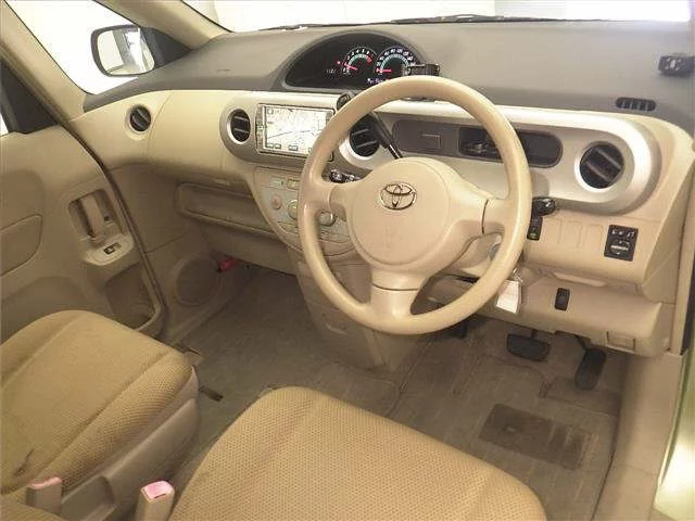 Toyota Porte  с аукциона в Японии