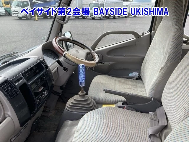 Toyota ToyoAce  с аукциона в Японии