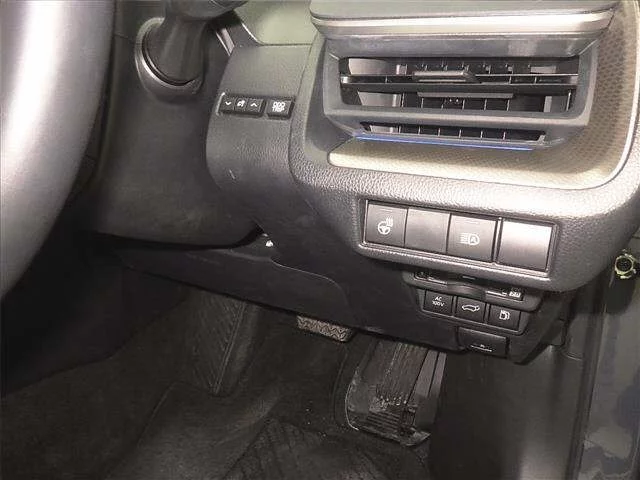 Toyota Prius  с аукциона в Японии