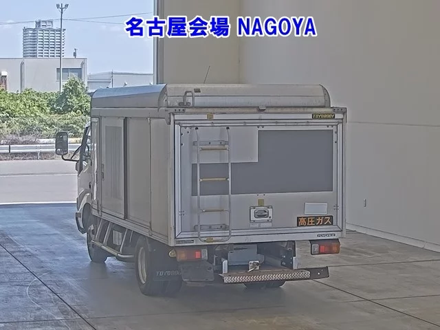 Toyota ToyoAce  с аукциона в Японии