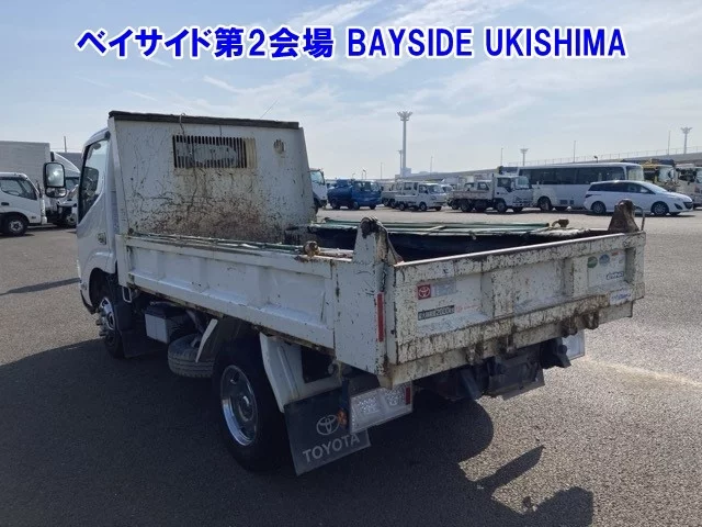 Toyota Dyna  с аукциона в Японии