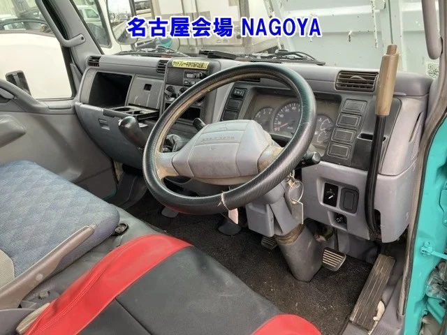 Mitsubishi Fuso Canter  с аукциона в Японии