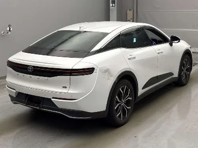 Toyota Crown Crossover