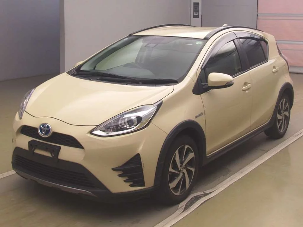 Toyota Aqua  с аукциона в Японии