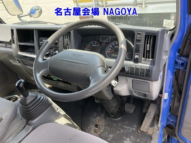 Isuzu Elf  с аукциона в Японии