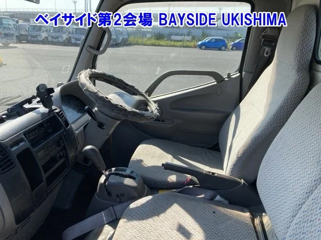 Toyota ToyoAce  с аукциона в Японии