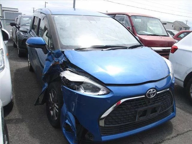Toyota Sienta  с аукциона в Японии
