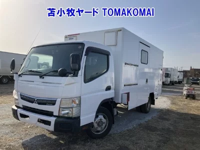 MITSUBISHI CANTER