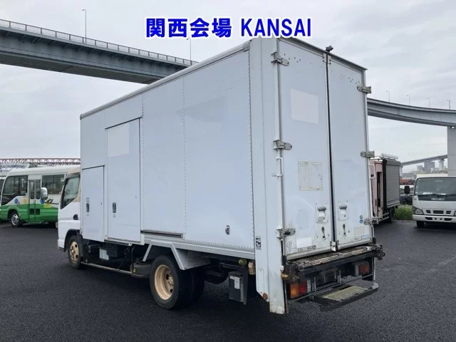 Mitsubishi Fuso Canter  с аукциона в Японии