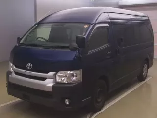 Toyota RegiusAce  с аукциона в Японии