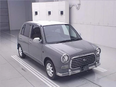 Daihatsu Mira Gino