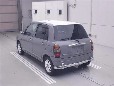 Daihatsu Mira Gino
